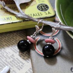 「タイニーマーブル＆ラウンド」ピアス フランス