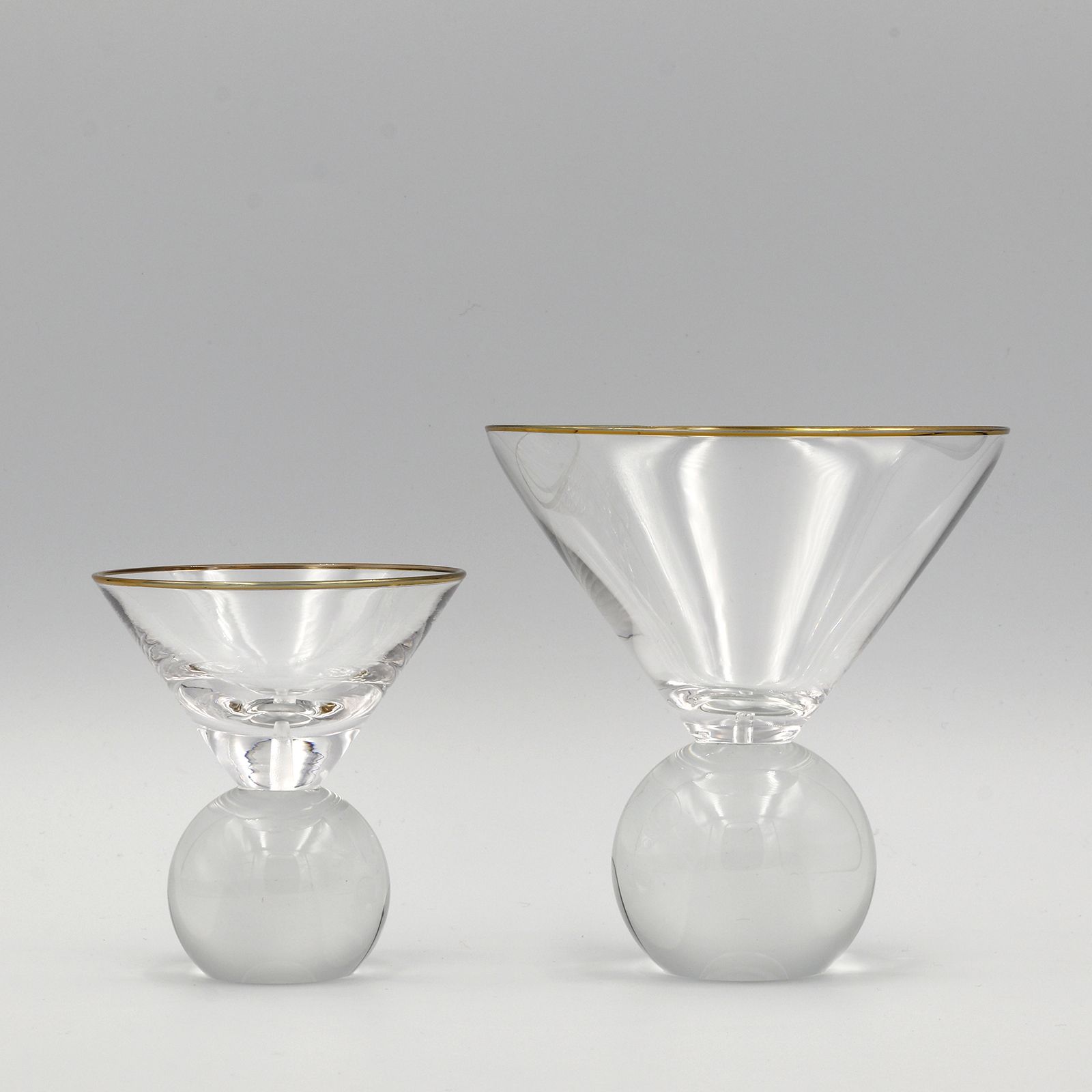 "HAZEL TINY ALLE A TE SPHERE"お香立て