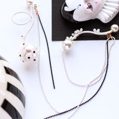 「パール花」ピアス モノトーン【collection de couleurs de sachikoism】