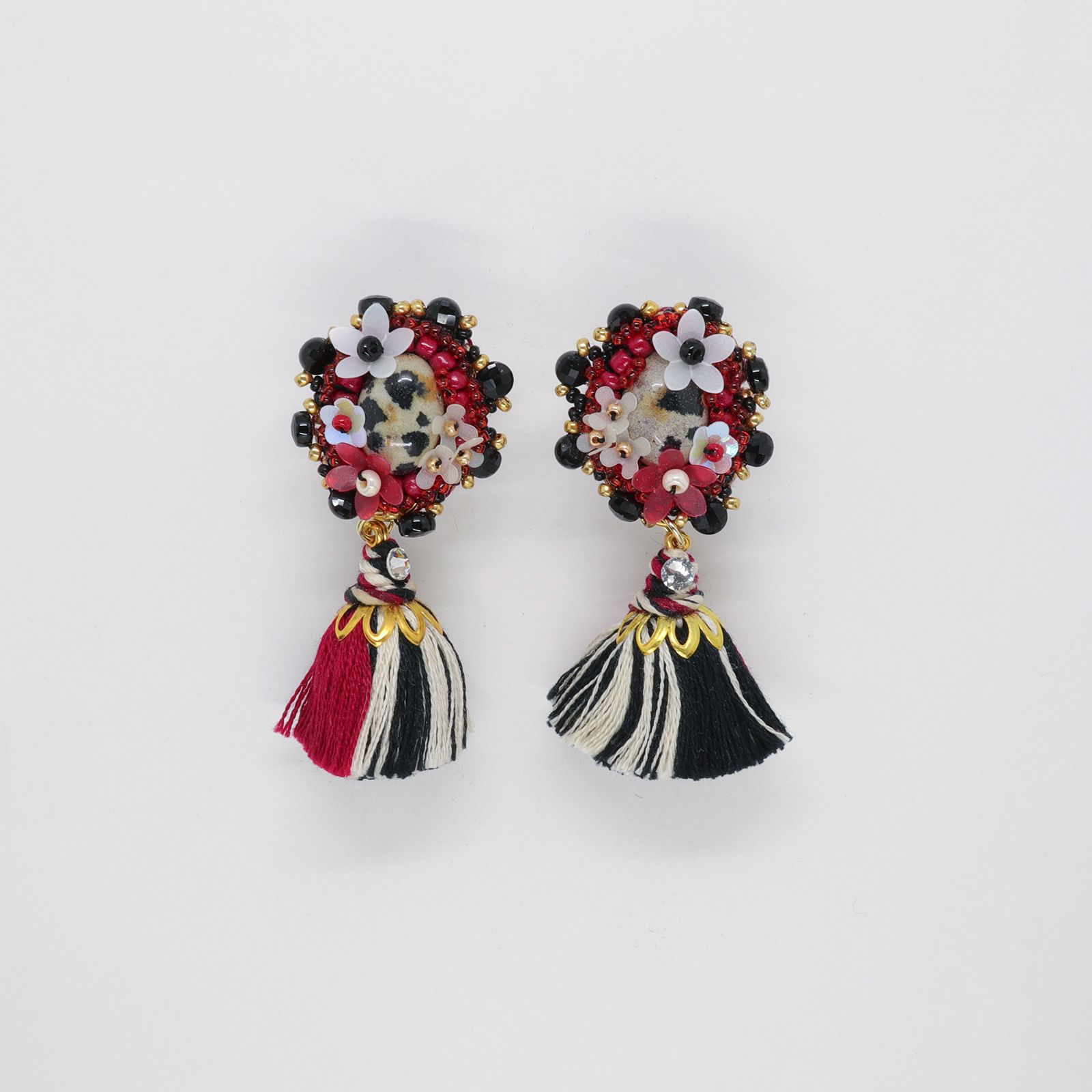 「Le conte de Pamellah Bijoux」ピアス