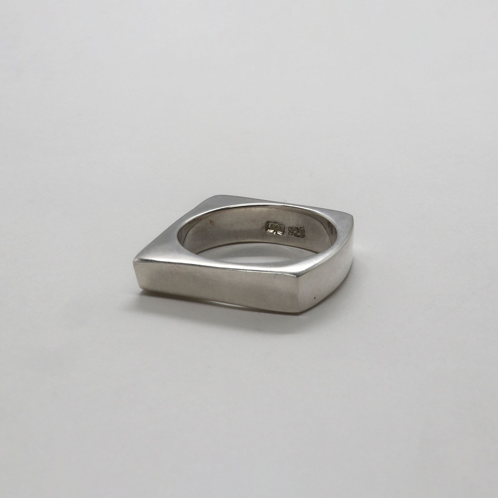 「The Married Ring」リング