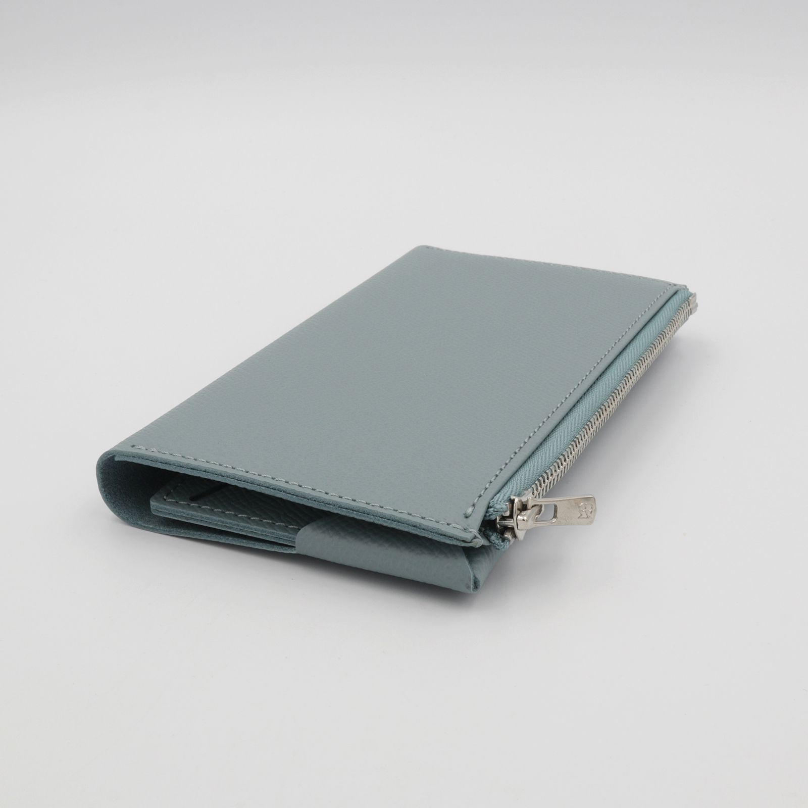 「小さく薄い長財布UNO ver.2 Noblessa」sky