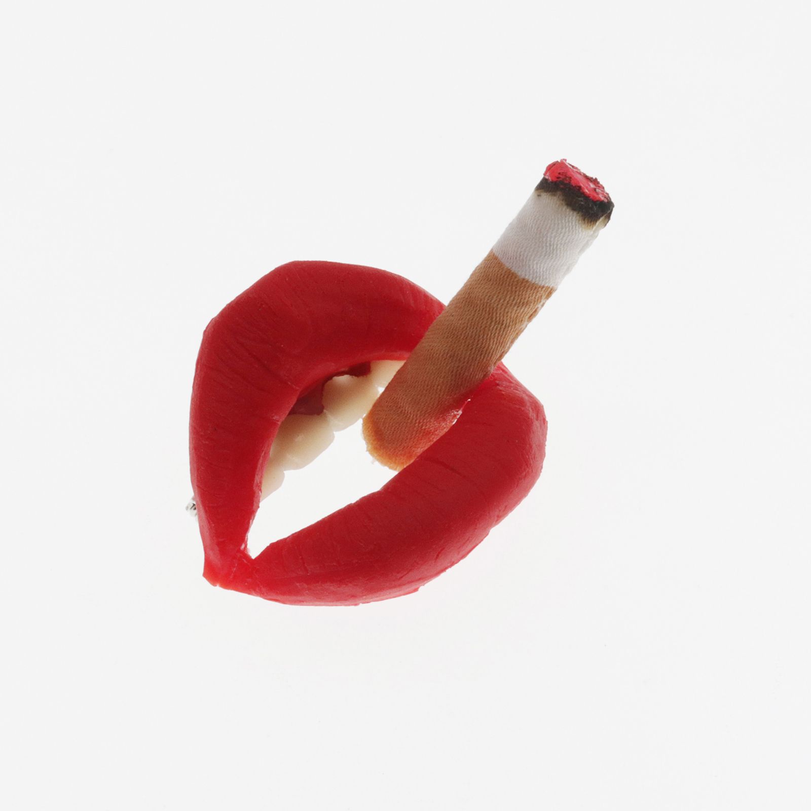 「LIPタバコ」ブローチ