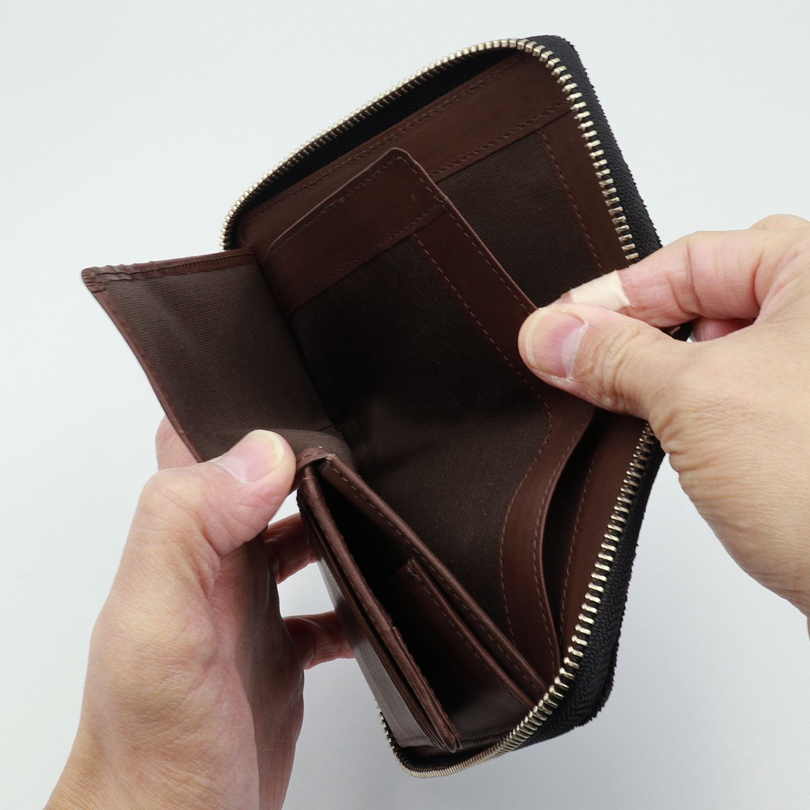 「ZOU」ラウンドミドル財布 ブラック