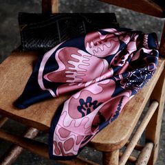 「サイケデリックフラワー」ヴィンテージスカーフ ヨーロッパ