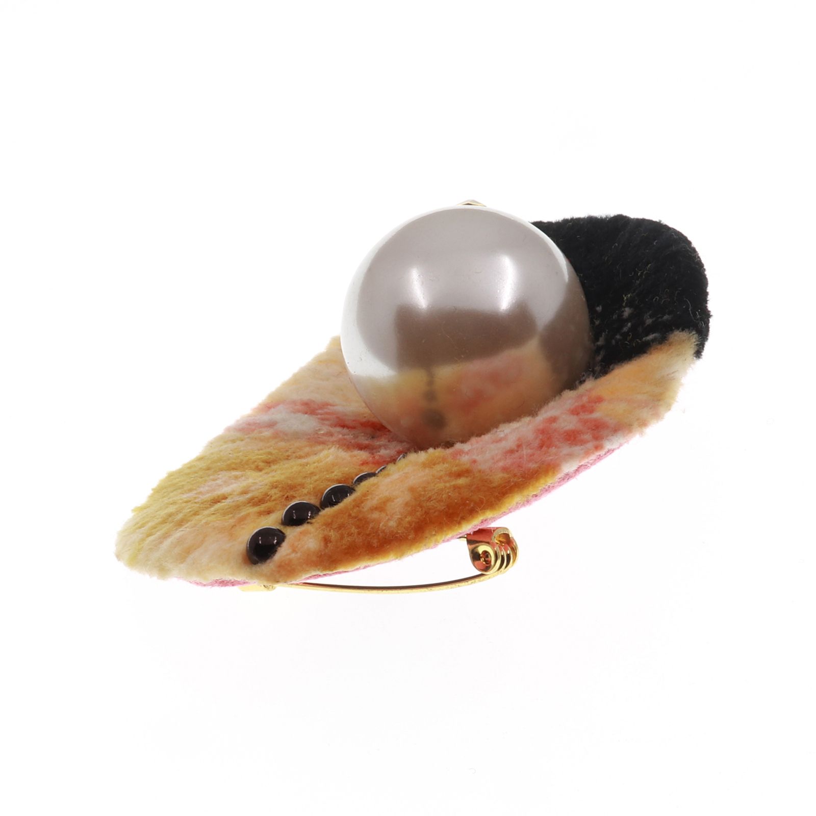 「TRIBO」ブローチ イエロー【collection de couleurs de sachikoism】