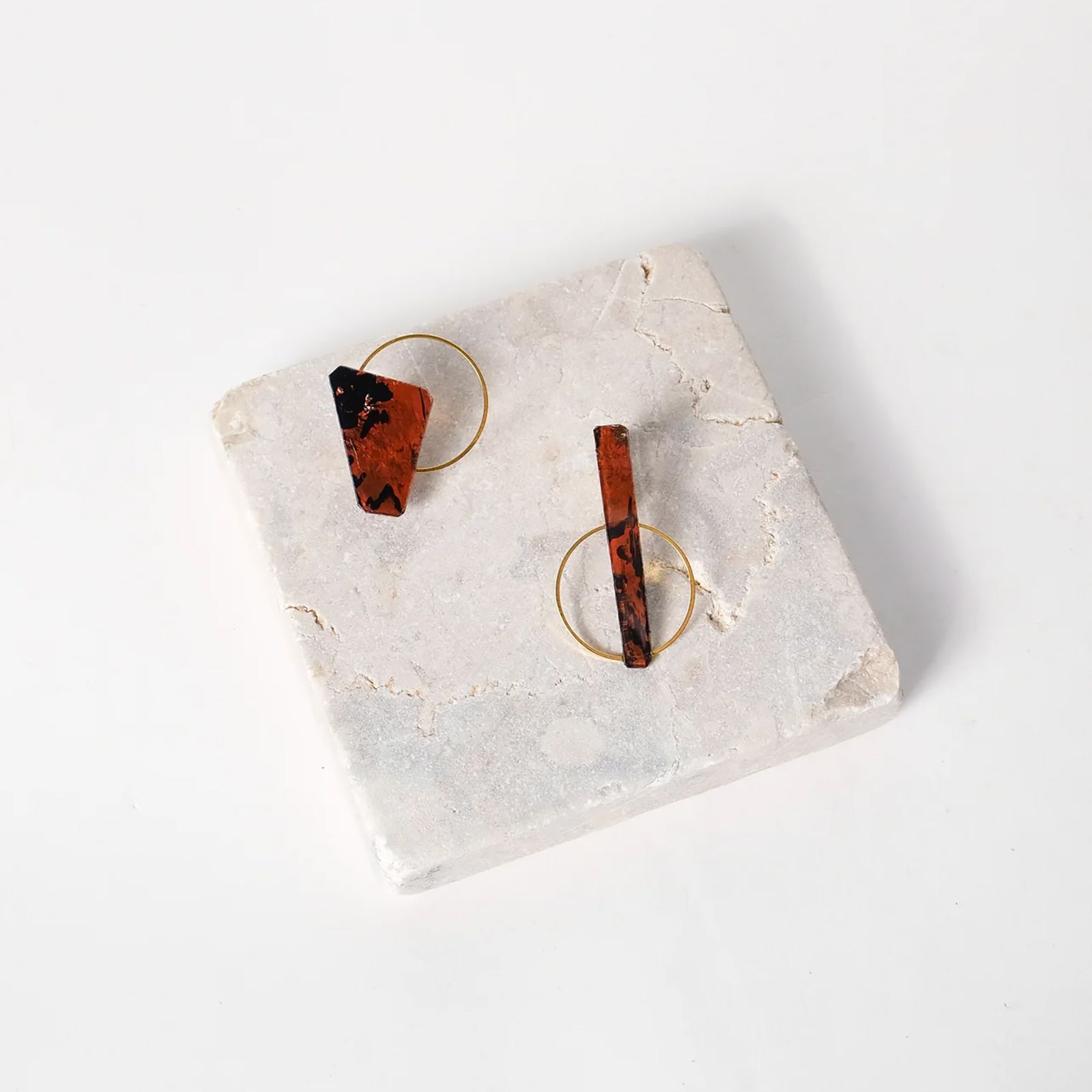 「Tortoiseshell2 Libra」ピアス