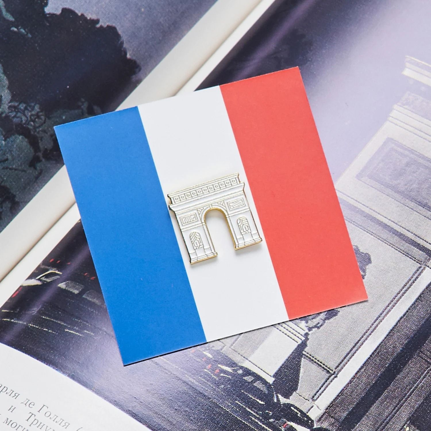 「Arc」ピンズ パリコレクション