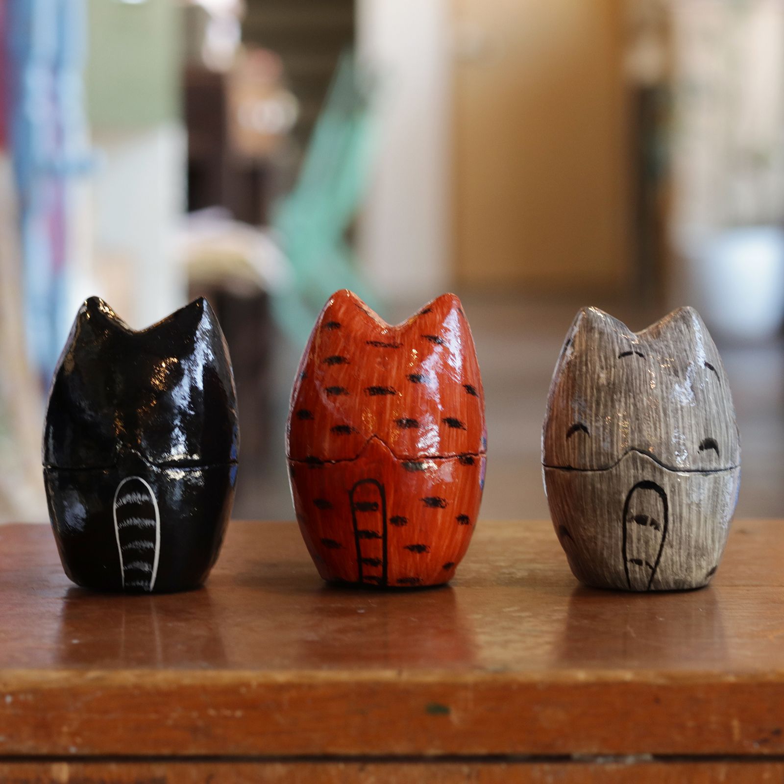 「PAPIER MACHE STANDING CAT」BROWN