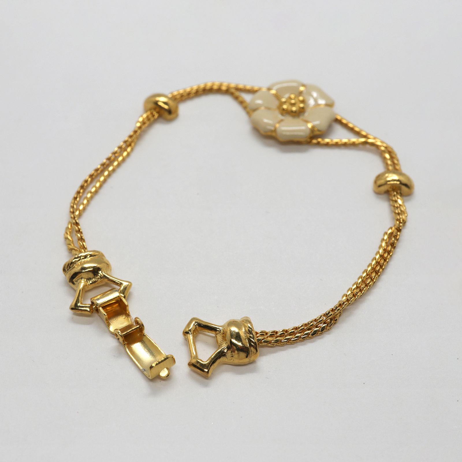 「エナメルフローラル white」ブレスレット ヨーロッパ Goldette デッドストック