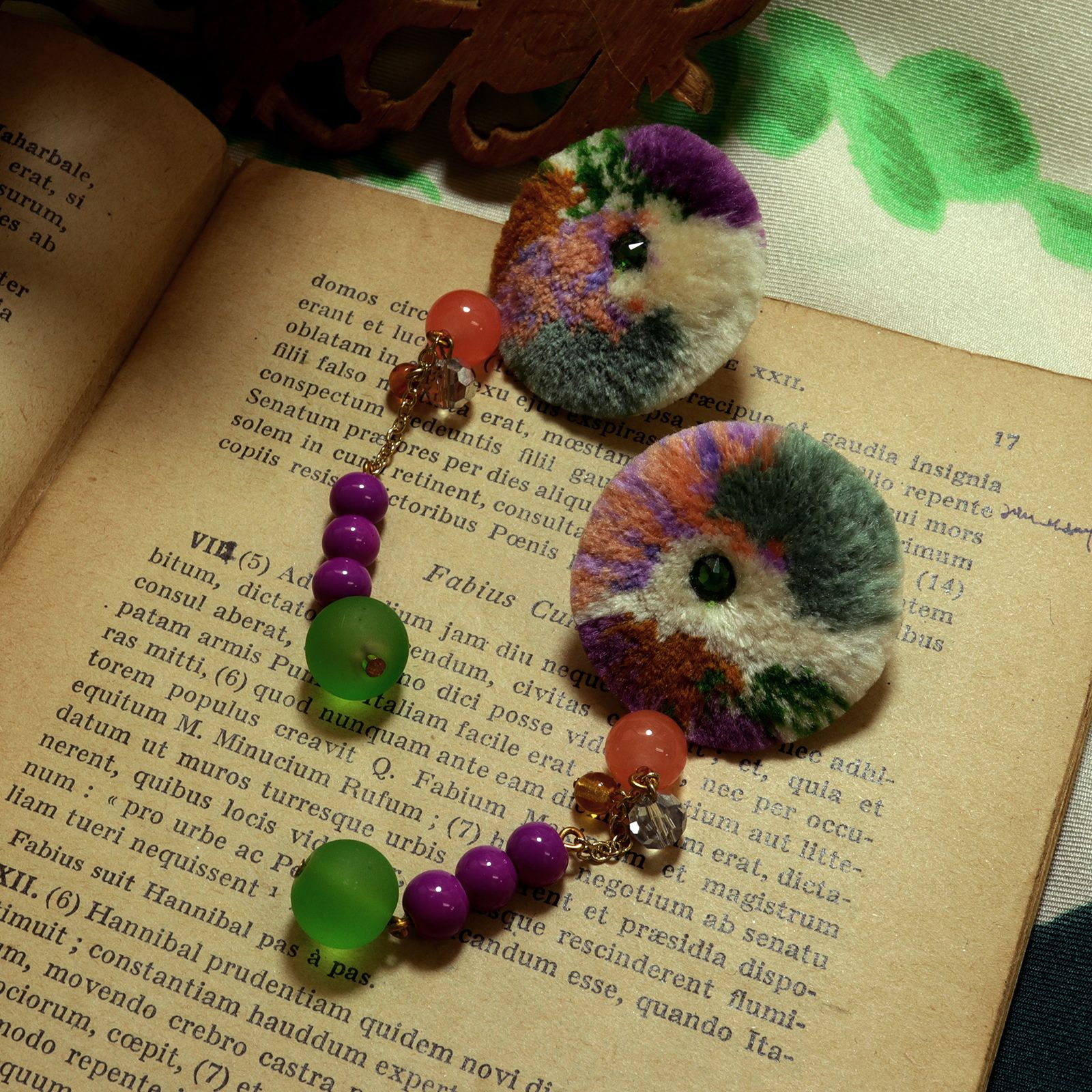 「TRIBO Beads」ピアス