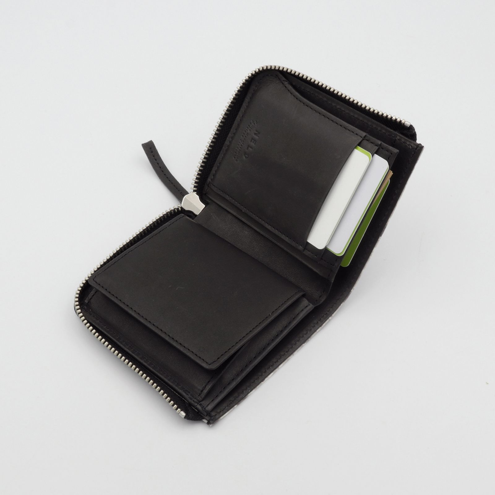 HEBI」Lファスナーコンパクト財布 ブラック