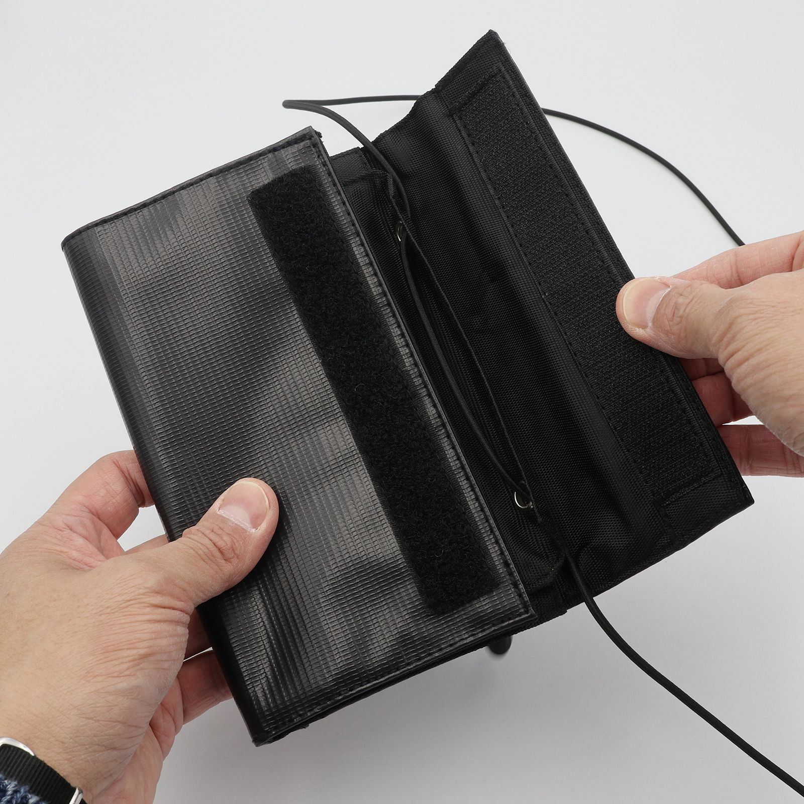 「FLY Long Wallet」ショルダーウォレットXL ブラック