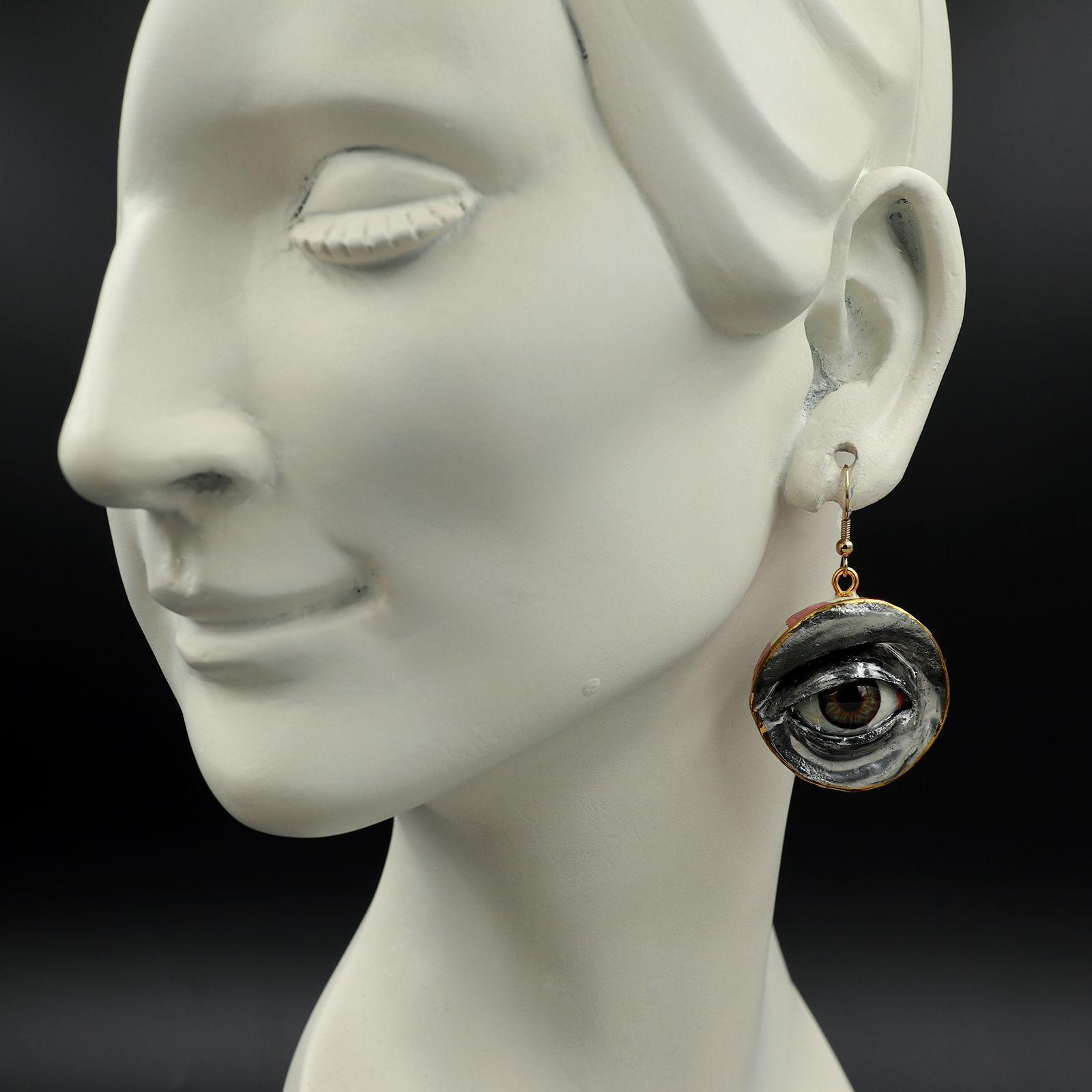 「目」ピアス（片耳） レッド×シルバーC