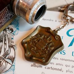COGNAC PRINCE HUBERT de POLIGNAC ポリニャック コニャック フレンチキーホルダー