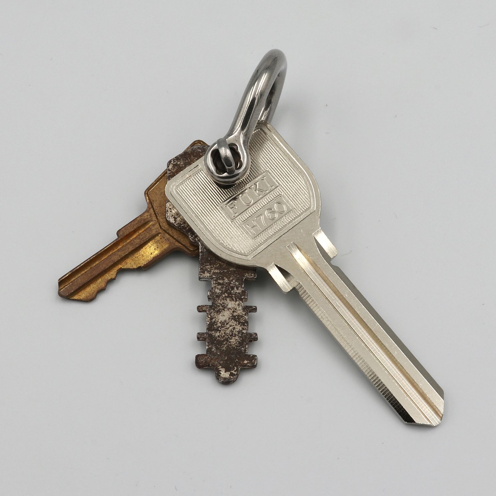 「BOW SHACKLE S」シャックル キーリング WICHARD