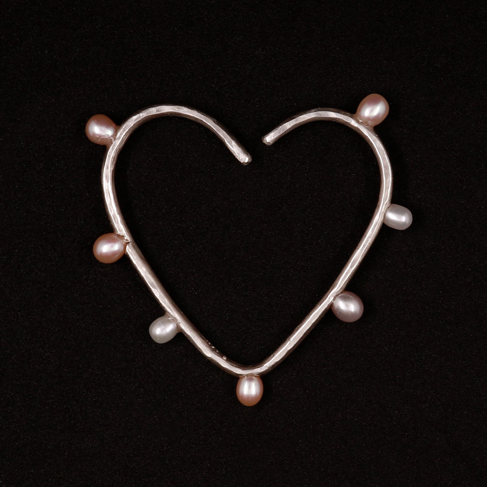 「TRUMP QUEEN JEWEL CUFF」イヤーカフ シルバー