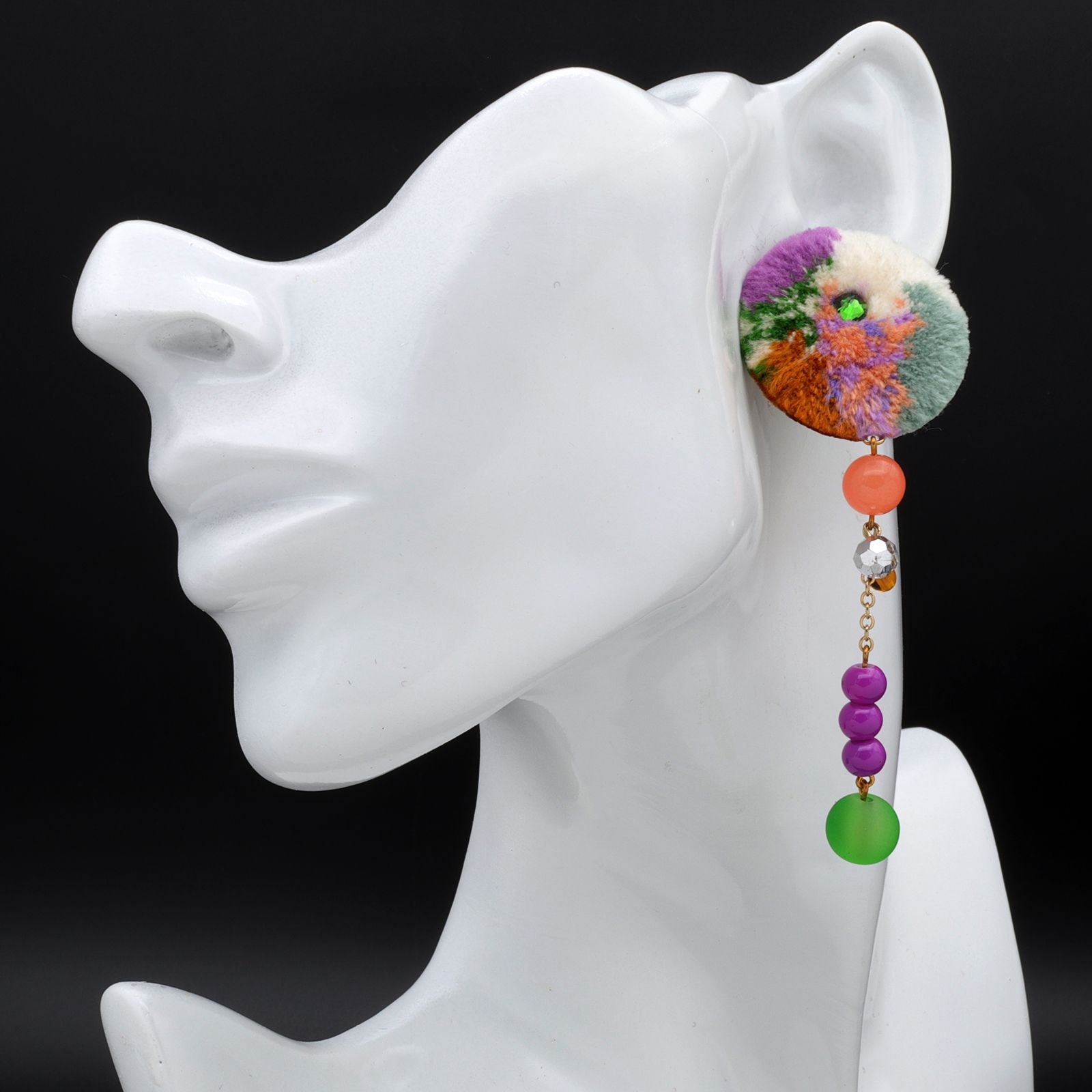 「TRIBO Beads」ピアス