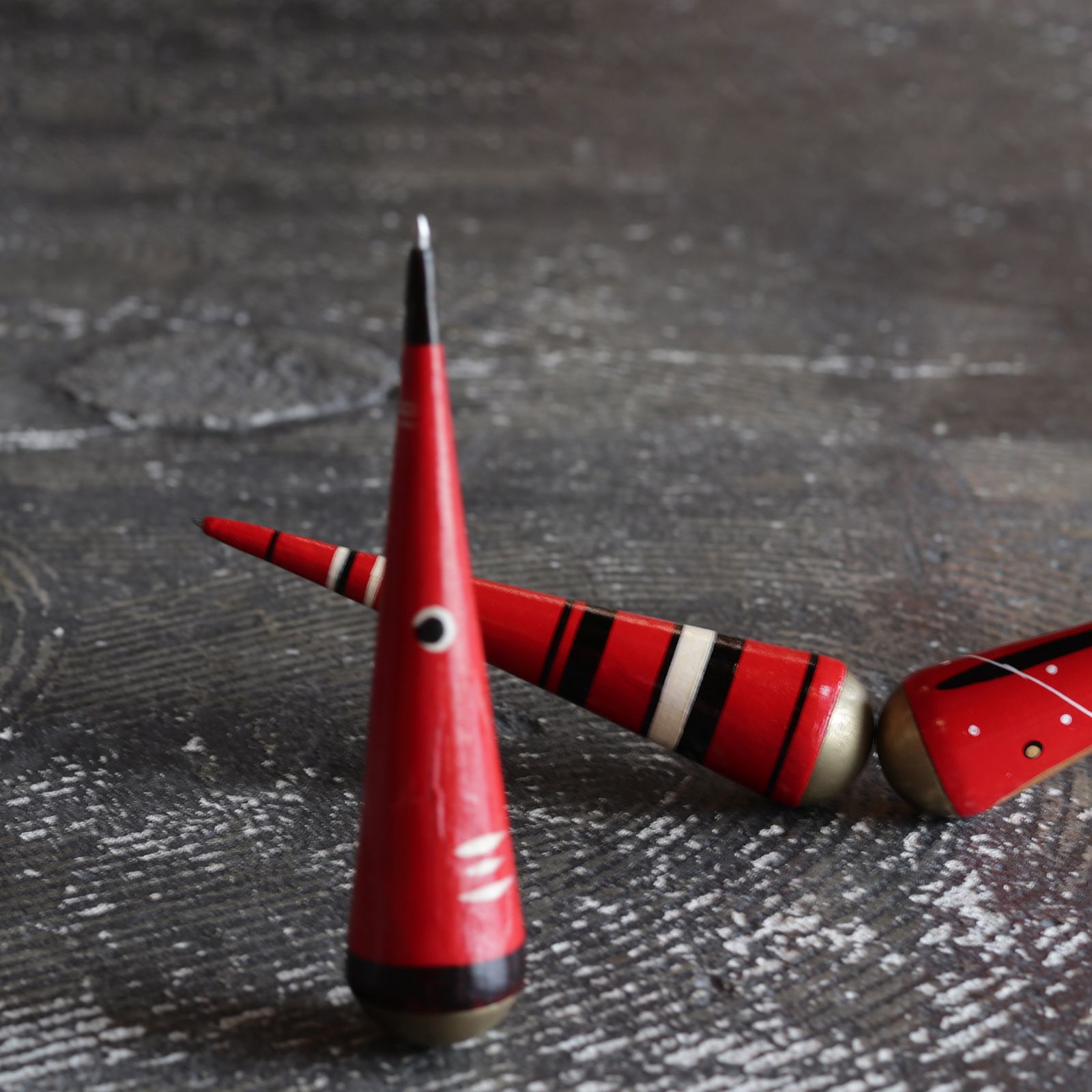 「立ち上がれペン」patternC 隈研吾