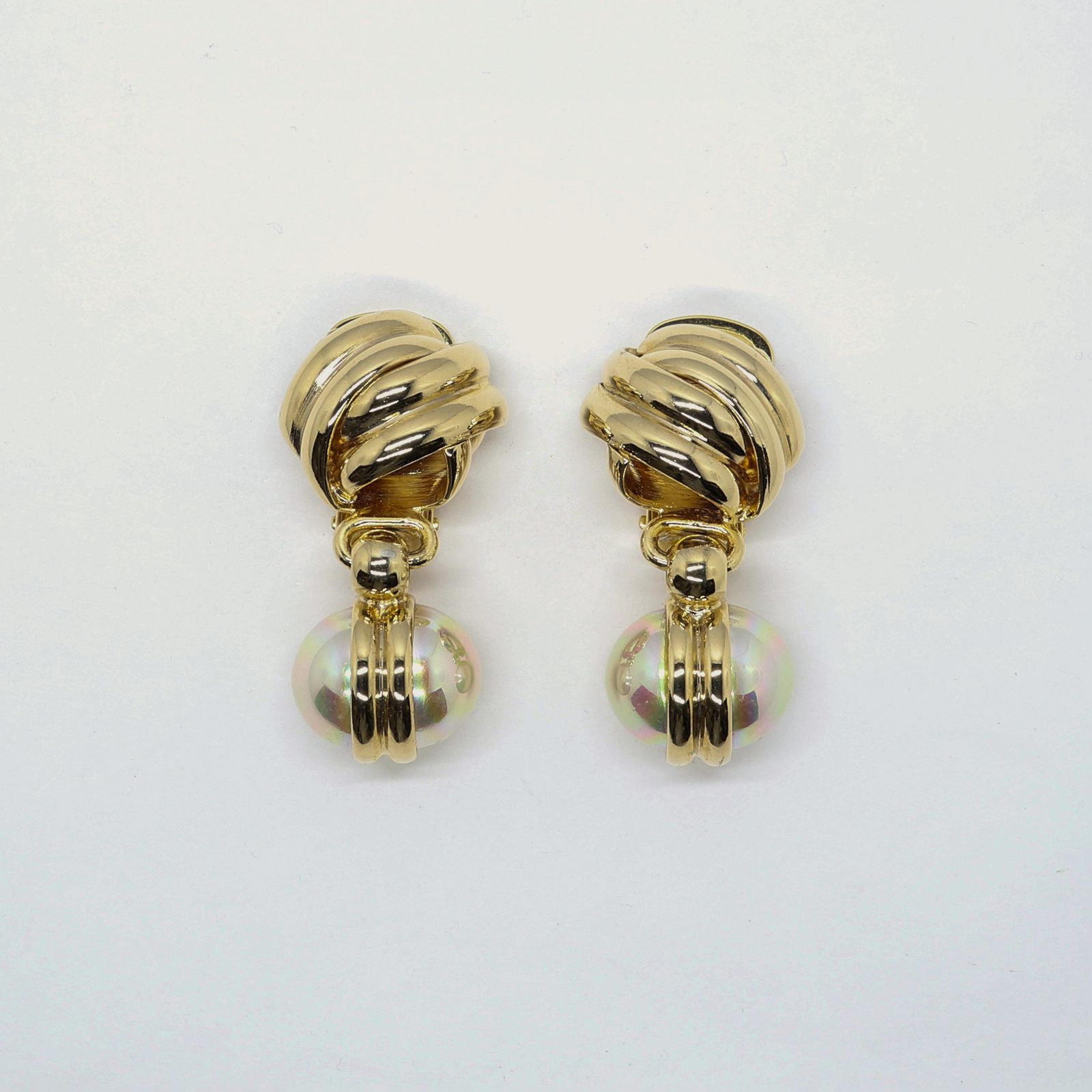 「メタル＆オーロラパール」イヤリング イタリア Beauty Brass