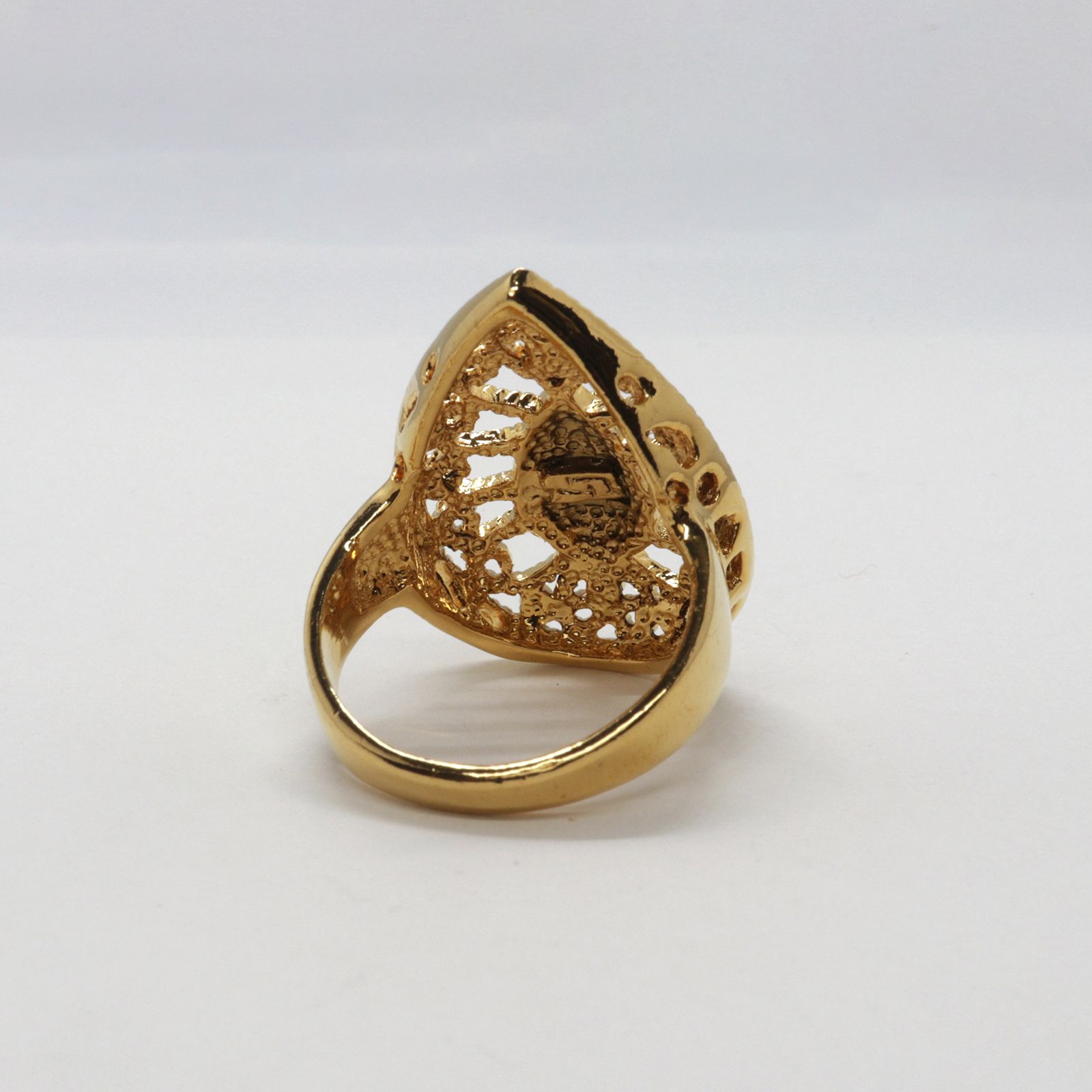 「オープンリーフドロップ」リング イギリス