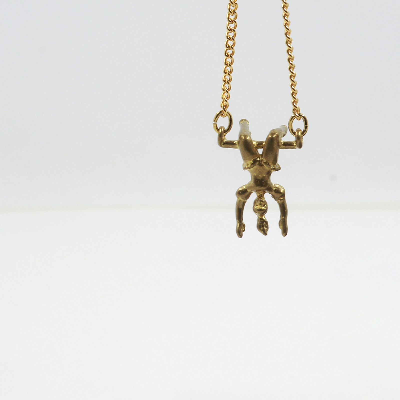 「trapeze pierce down」ピアス（片耳）