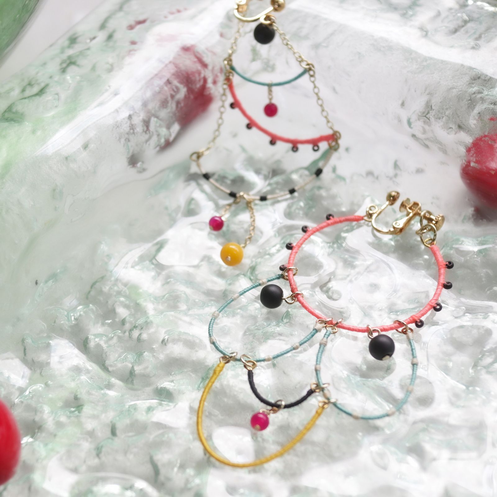 「Fete de l'eau ORNEMENT アシンメトリー」イヤリング