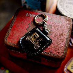 MARY EMIKIEN ARTISAN DECOLLETEUR フレンチキーホルダー