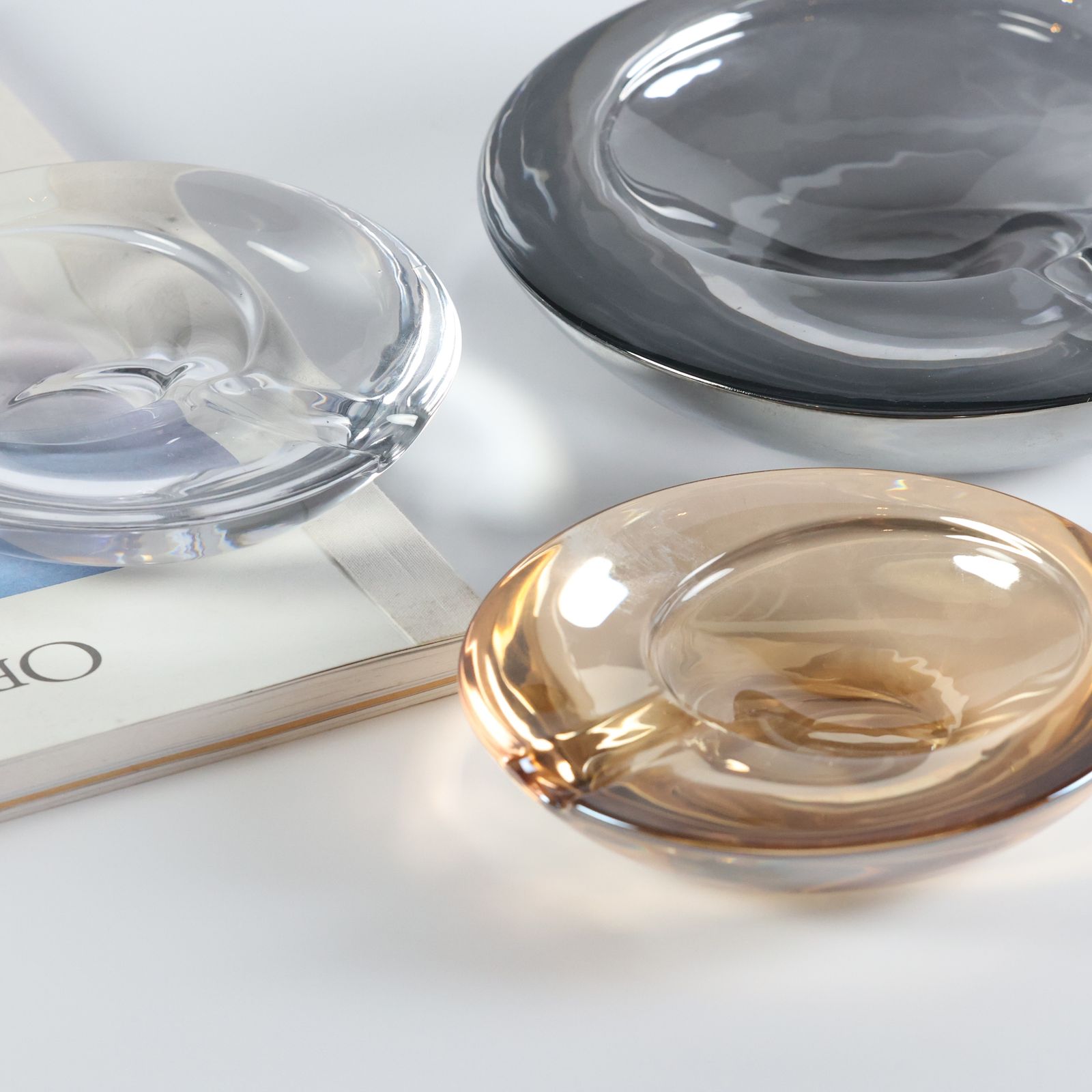 「GLASS ASHTRAY Large」アンバー
