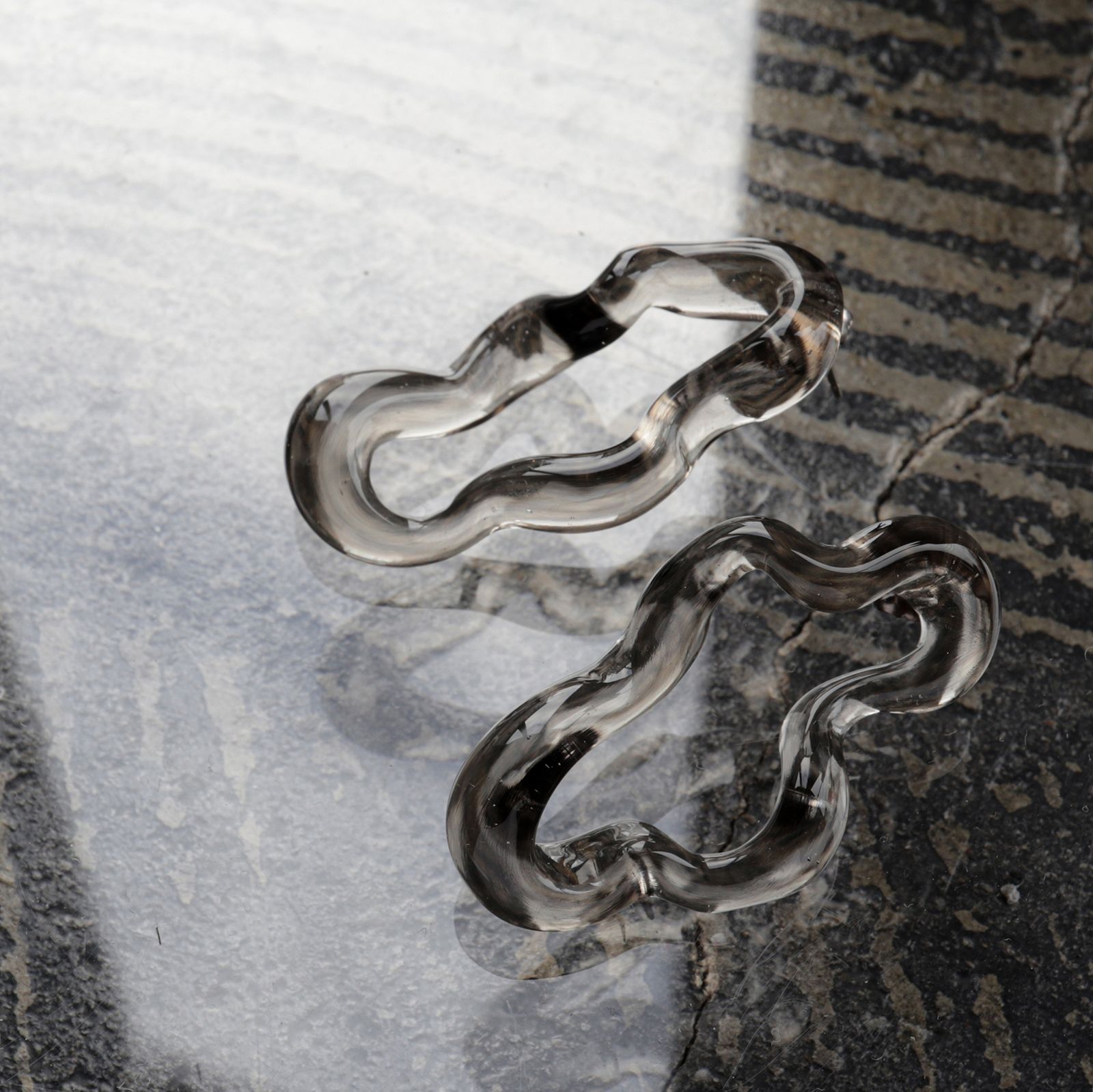 「Melting Pierce」ピアス グレー
