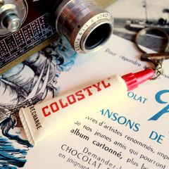 COLOSTYL 接着剤 フレンチキーホルダー
