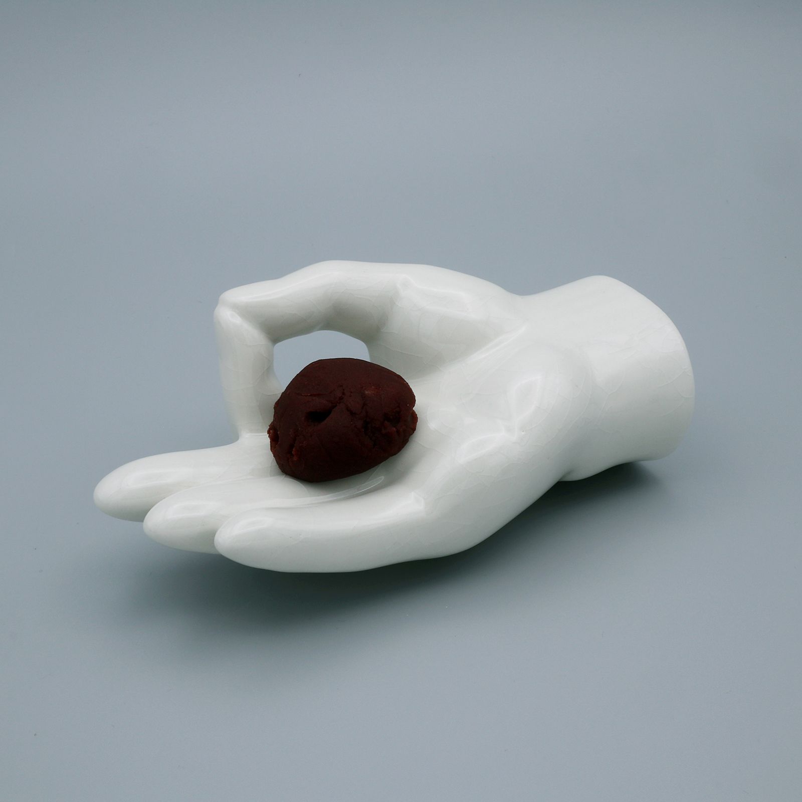 Porcelain Hand Objet “OK”
