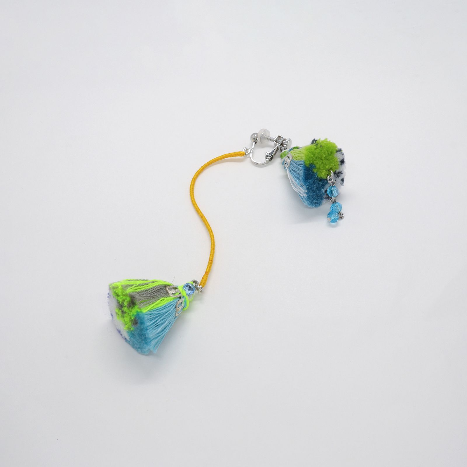 「Le conte de Pamellah つり鐘」イヤリング