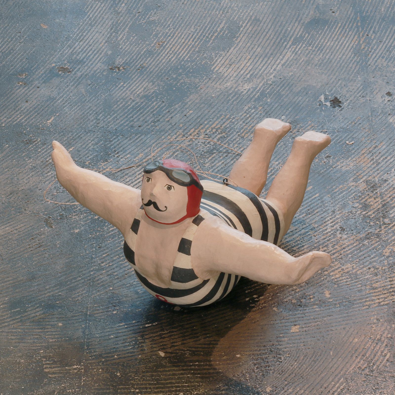 PAPIER MACHE HANGING DIVER 【BATELA】