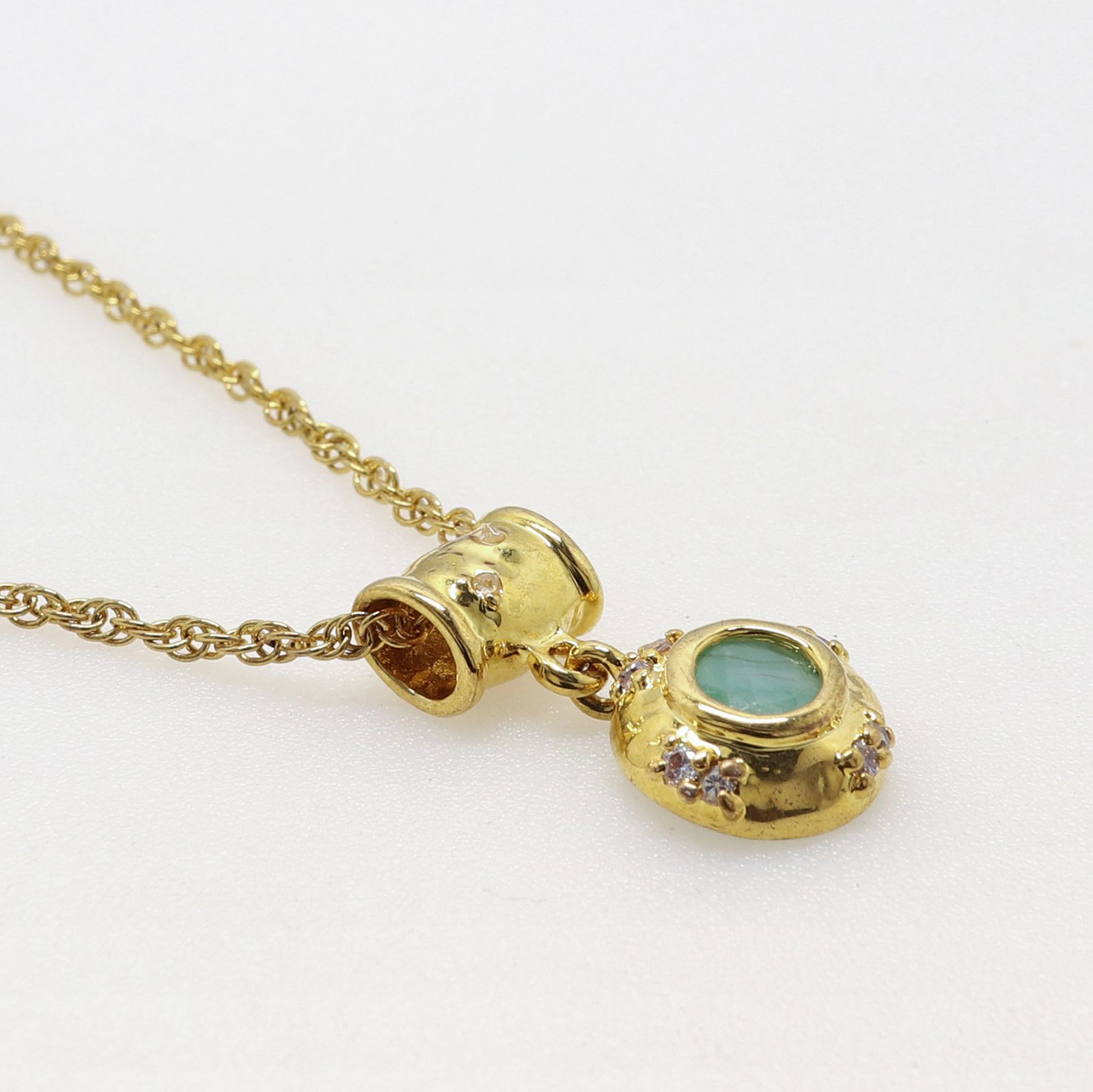 「セイクリッドエメラルド」ネックレス ヨーロッパ