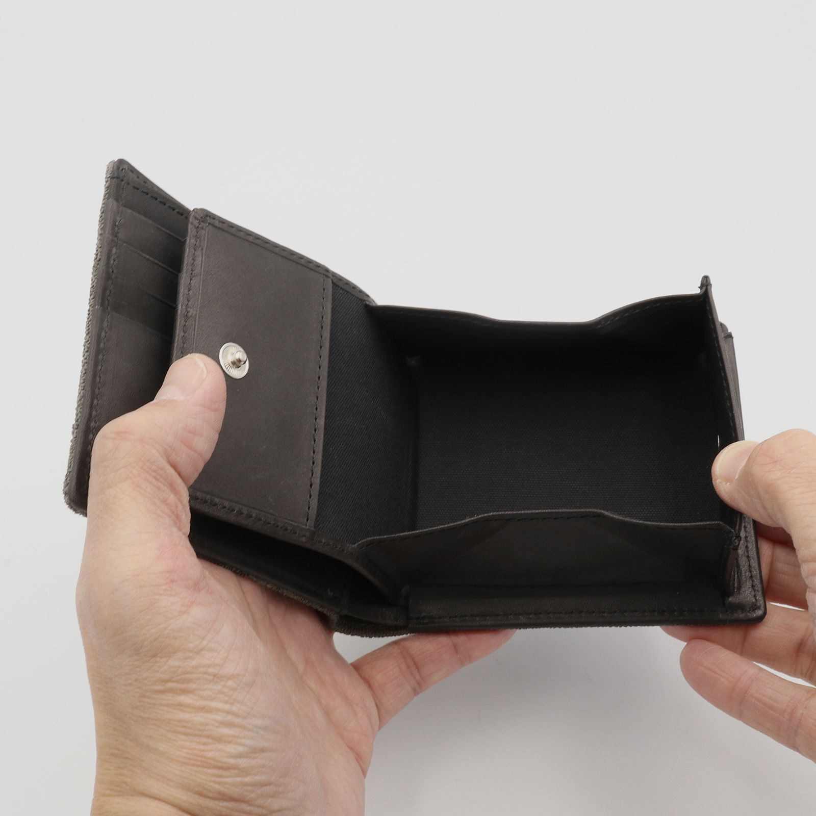 「ZOU」短財布 グレー