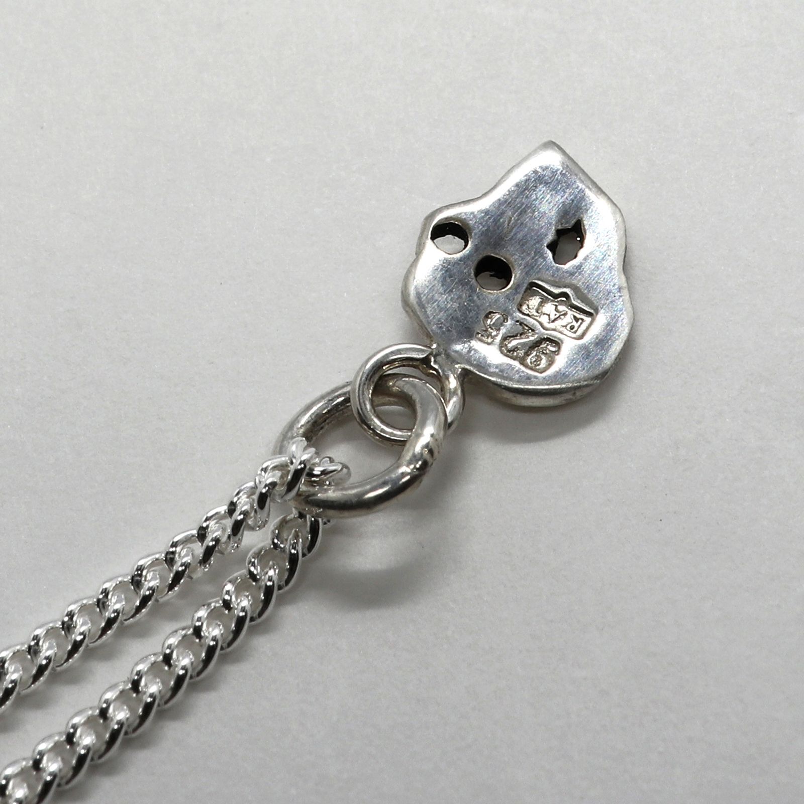 「Teeny Tiny Nutter Skull Necklace」ネックレス