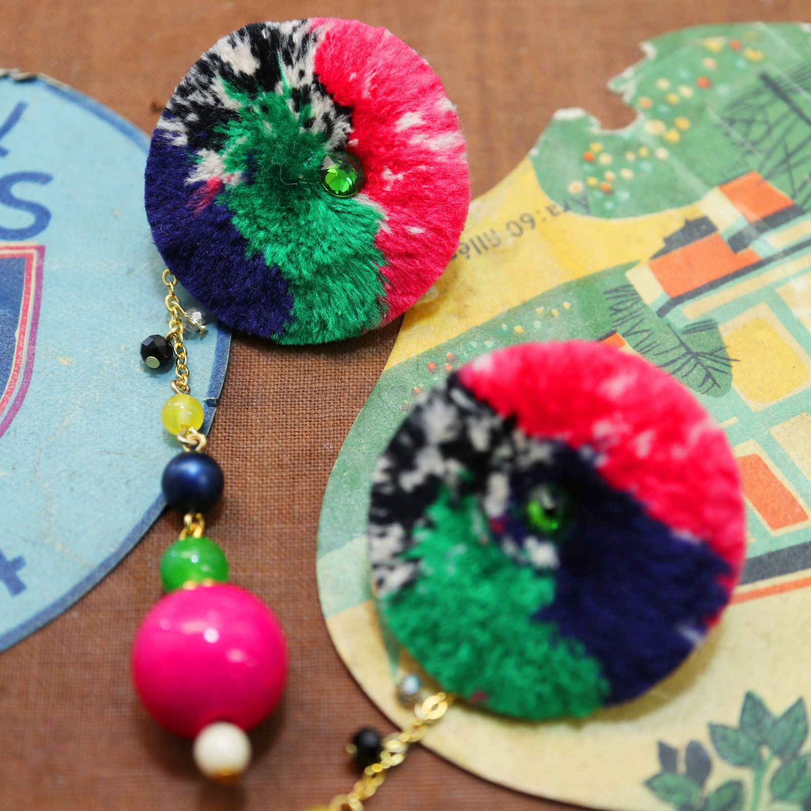 「TRIBO Beads」ピアス