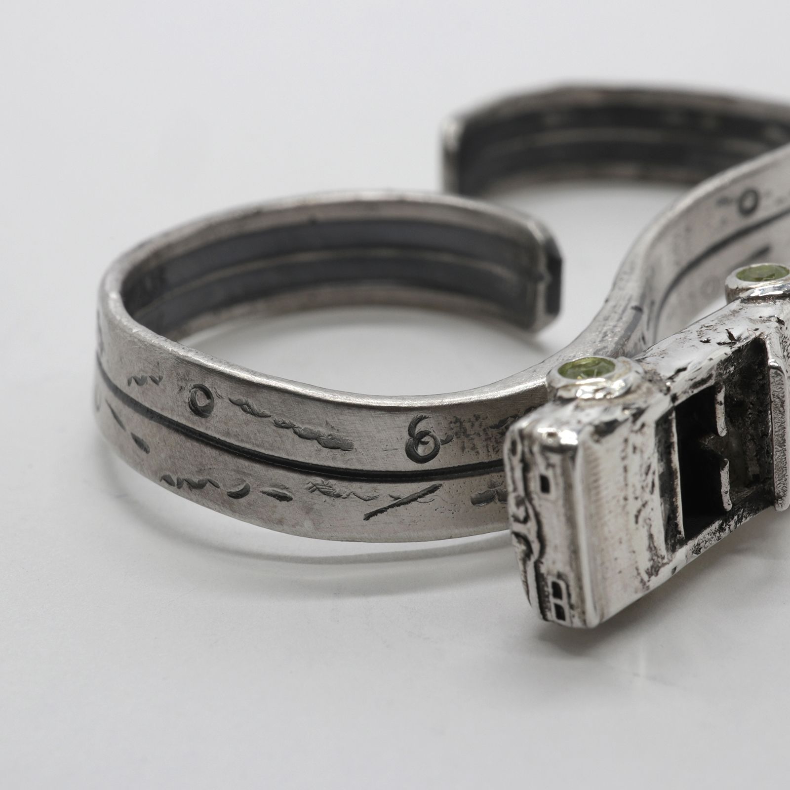 「DRIVE RING DOUBLE」リング