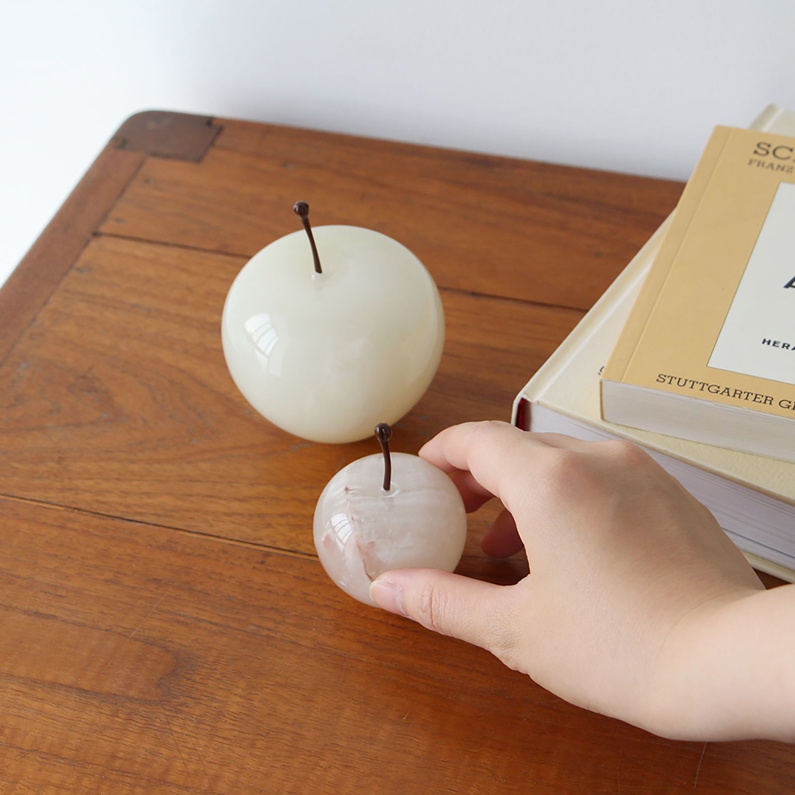「Marble Apple Large」White