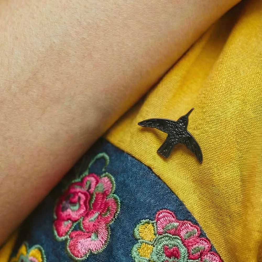「Black Bird」ピンズ フリーダ・カーロ