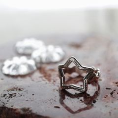 「OPEN STAR RING」リング
