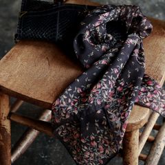 「シアーブラウン小花」ヴィンテージスカーフ ヨーロッパ