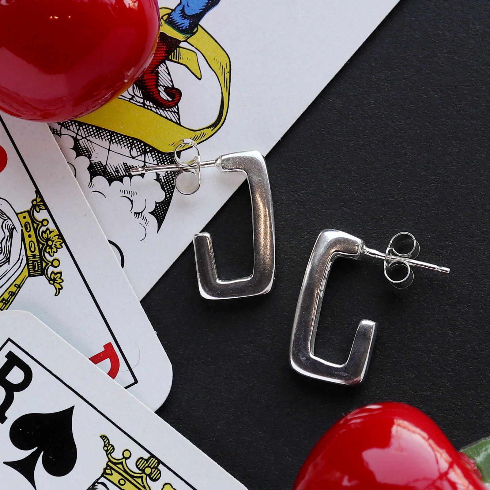 「Small Square Hoop Earring(silver)」ピアス