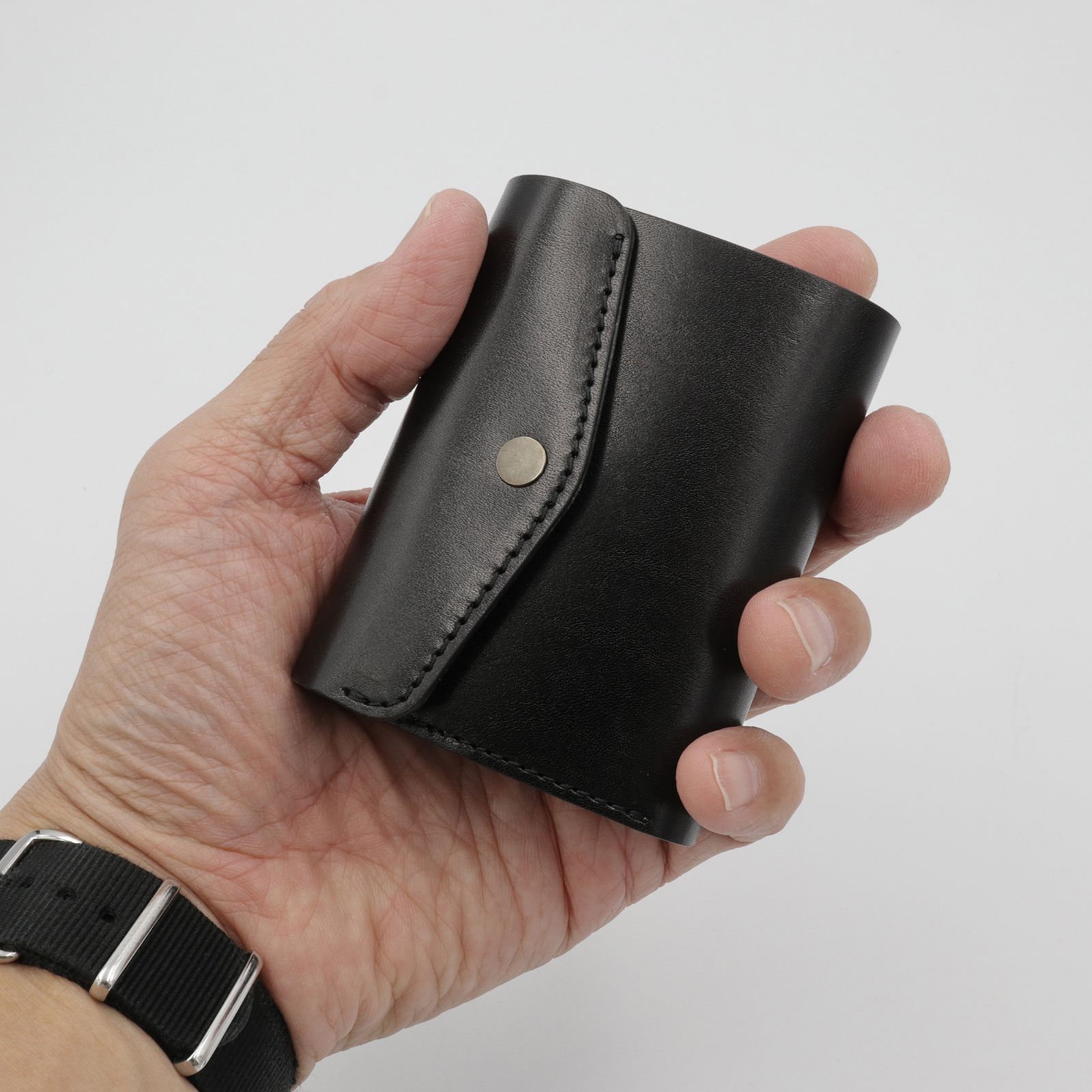 「三つ折りミニ財布PALUMO Rugato」black