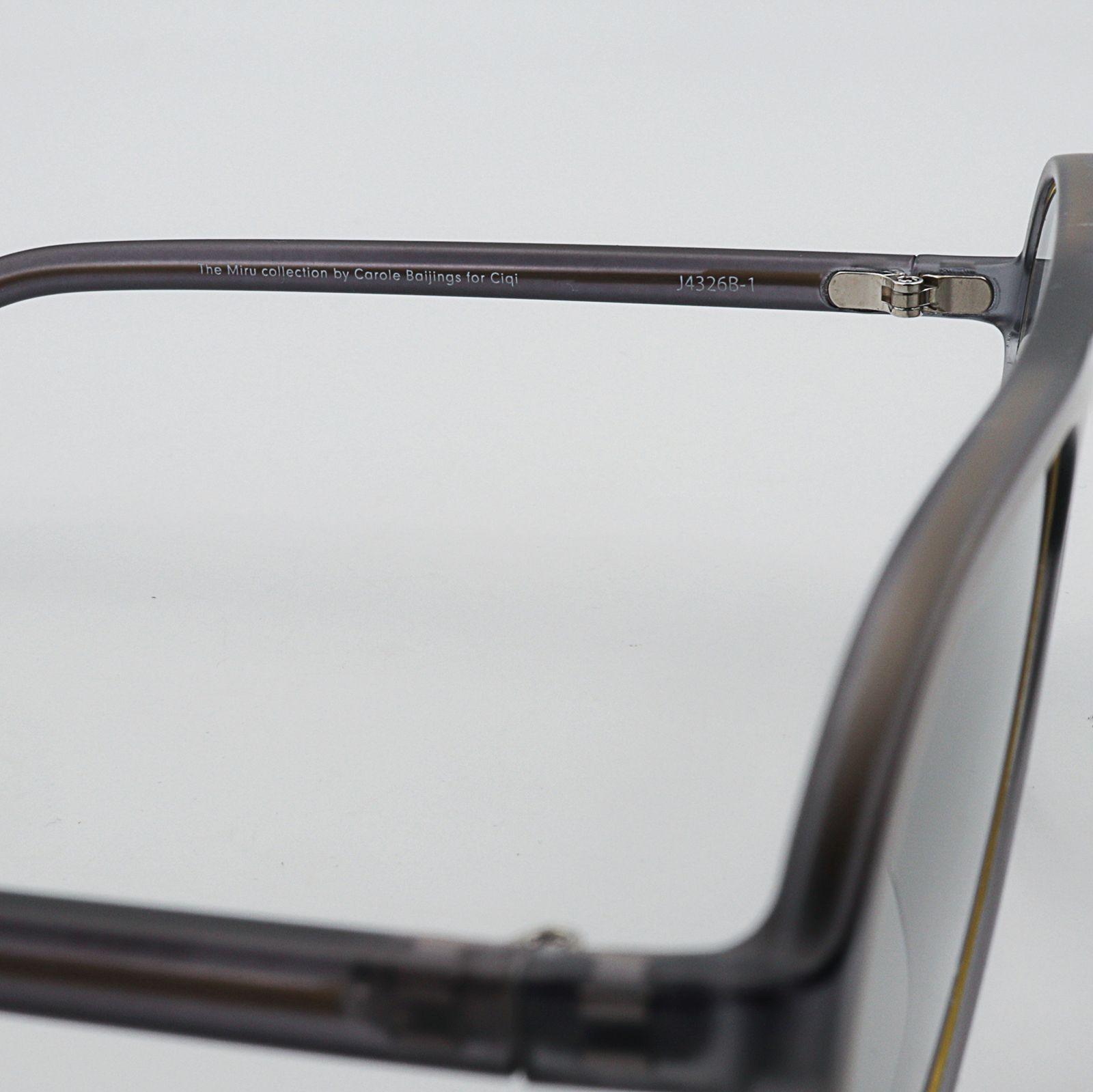 「Robyn」POLYFONIA STUDIO Session "Carole Baijings  Ciqi" Sunglasses Midnight Black x Light Gray Lens