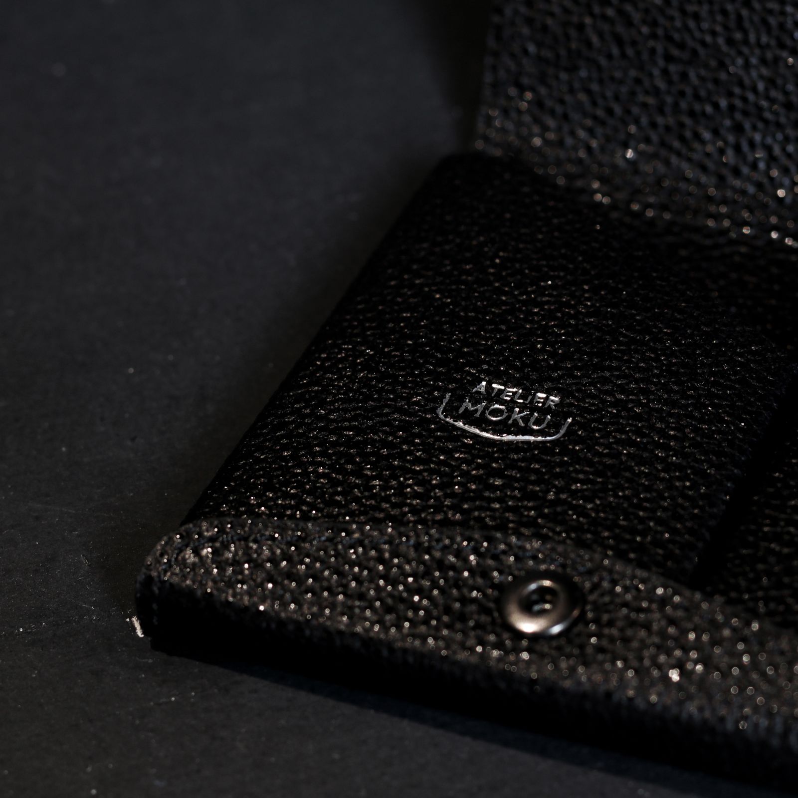 「小さく薄い財布SAKU ver.3 黒桟革」黒