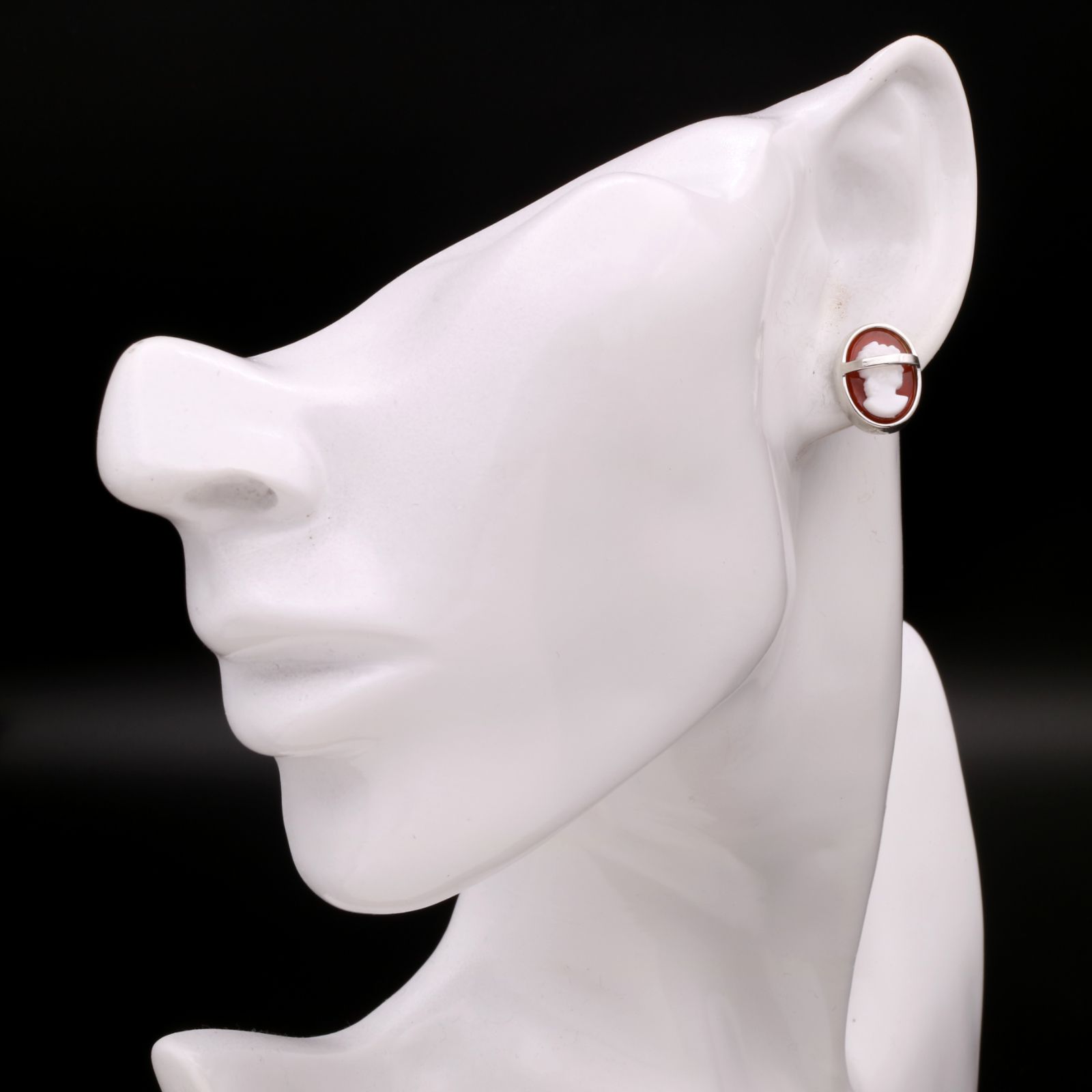 「Blinds cameo」ピアス(片耳)/シルバー×レッド