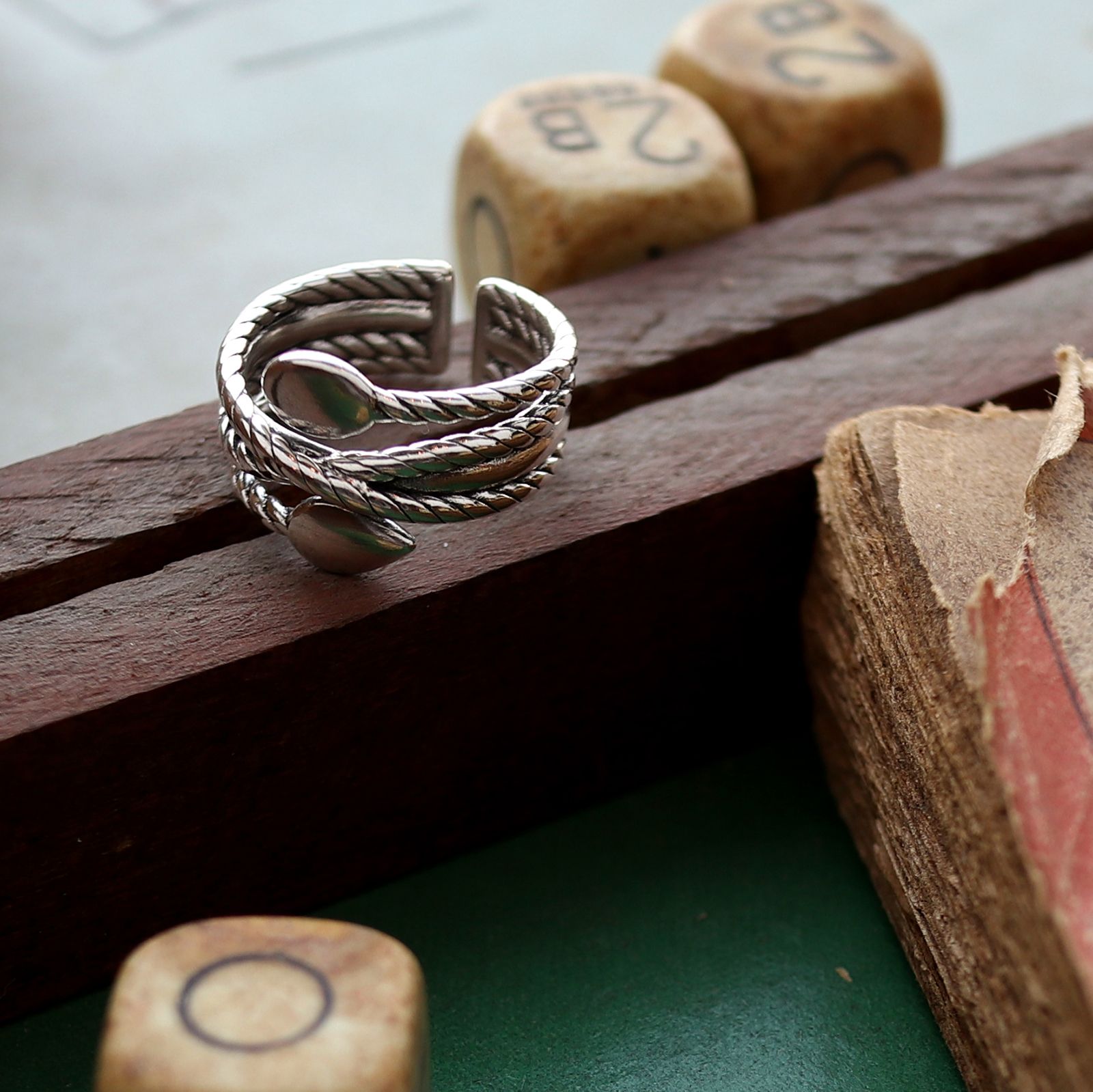 「リーフロープ」リング ヨーロッパ silver925