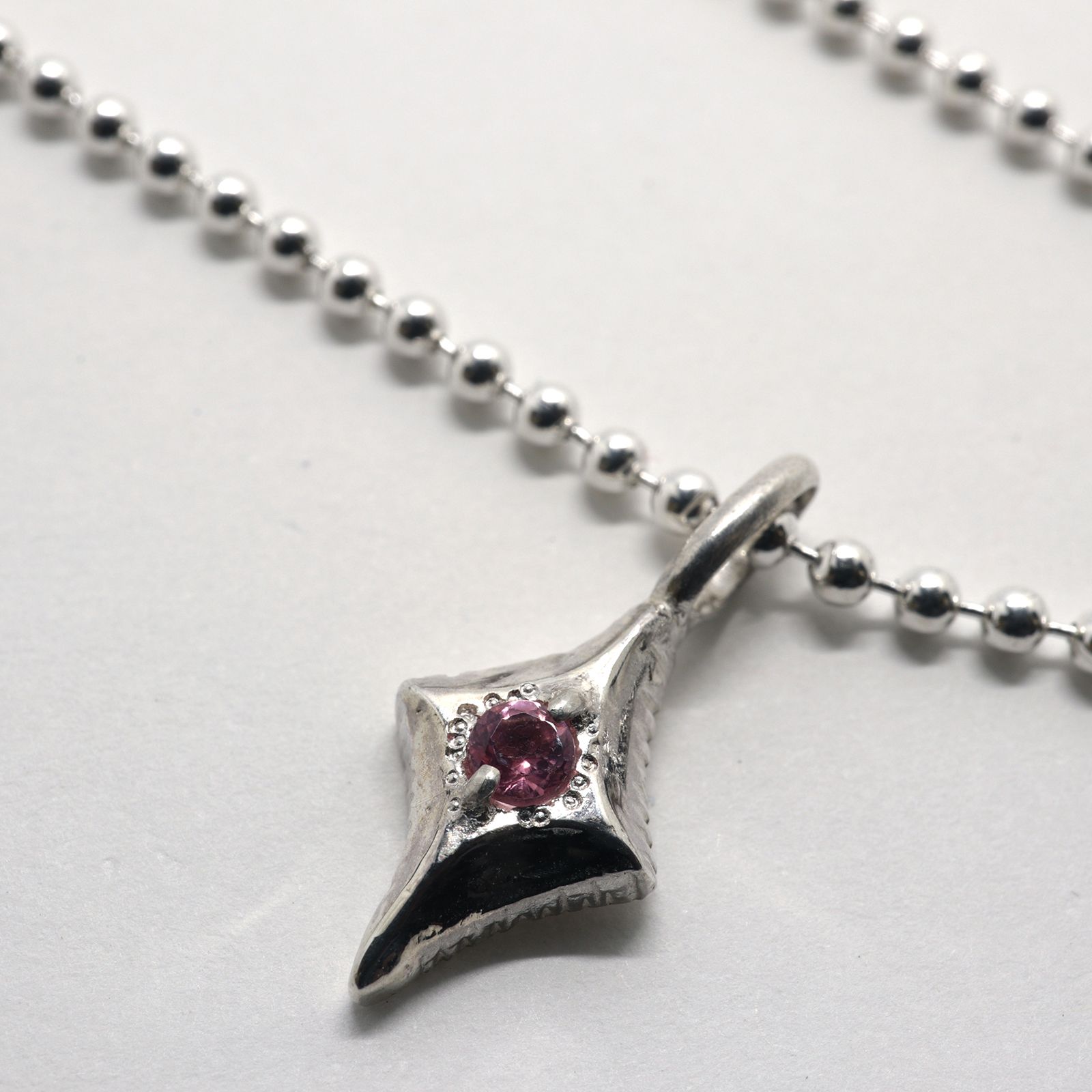 「BAER 3 CHARM NECKLACE」ネックレス